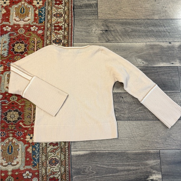 Club Monaco Cashmere Sweater - Picture 3 of 3